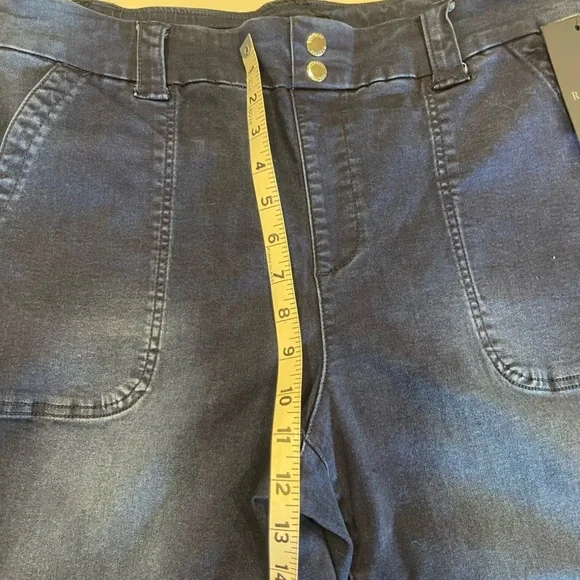 Rekucci Woman’s Secret Figure Denim Pull-On Easy Fit Shaping Jean Crop S… - Picture 8 of 13